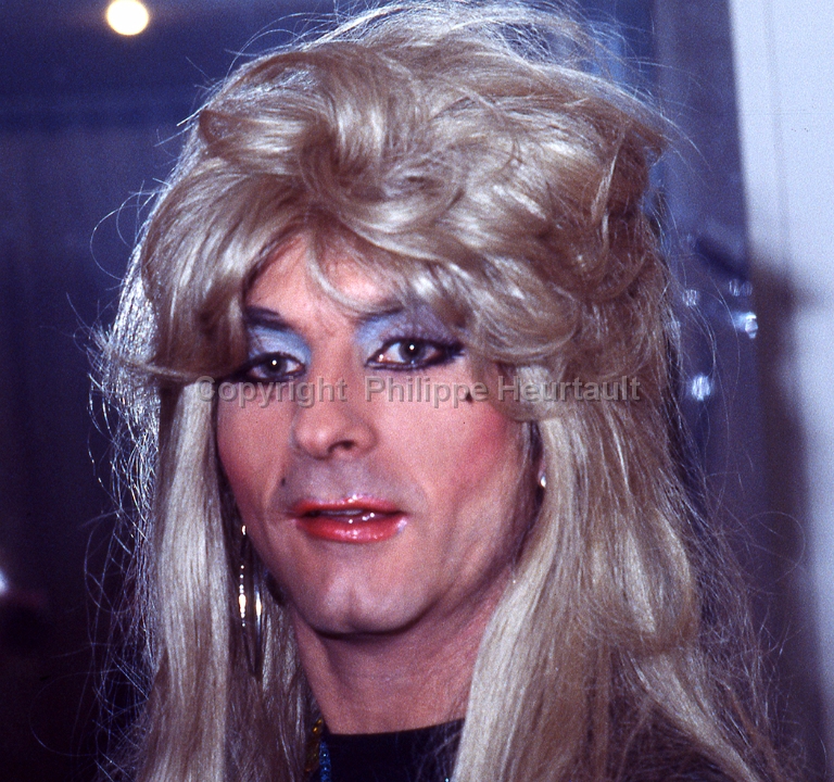 Dressing up 74